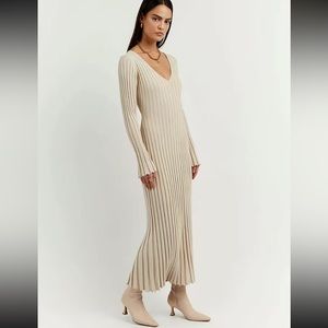 SLEEVED KNIT MIDI DRESS IN STONE DISSH